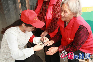 九九重阳节 浓浓敬老情——赵王集团嘉瑞生物走进刘贵芳爱心敬老院 - 河北赵